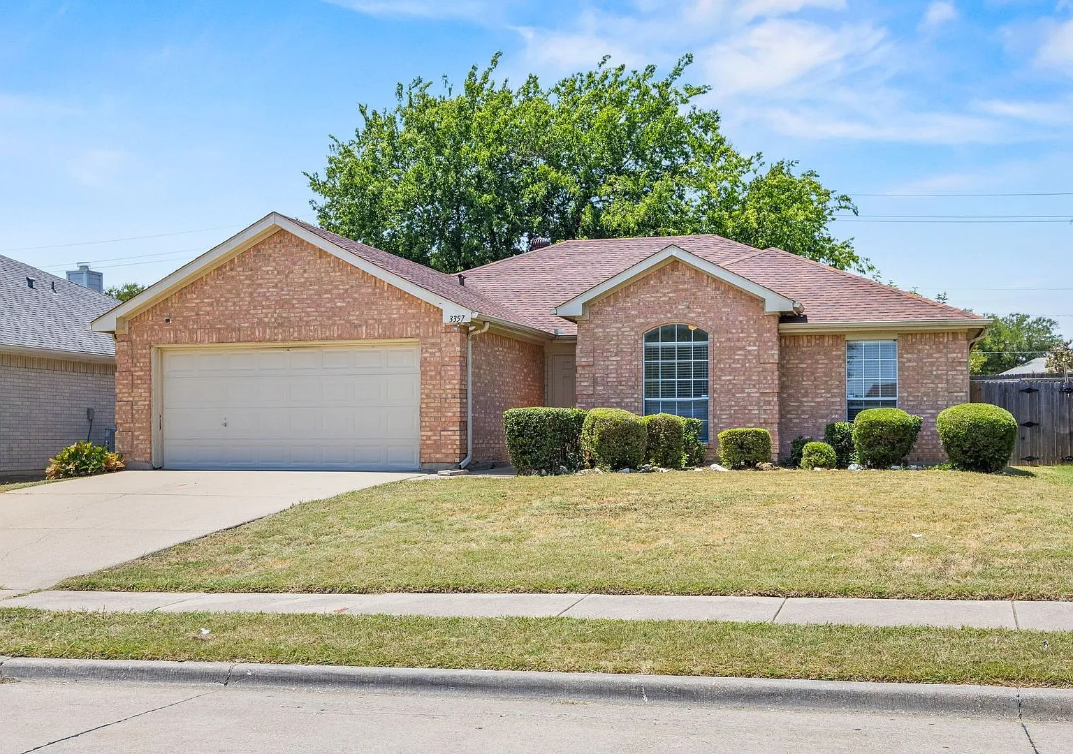 Now Available| 3 Bedroom, 2 Bath Home for Lease in Grand Prairie — Photo 2