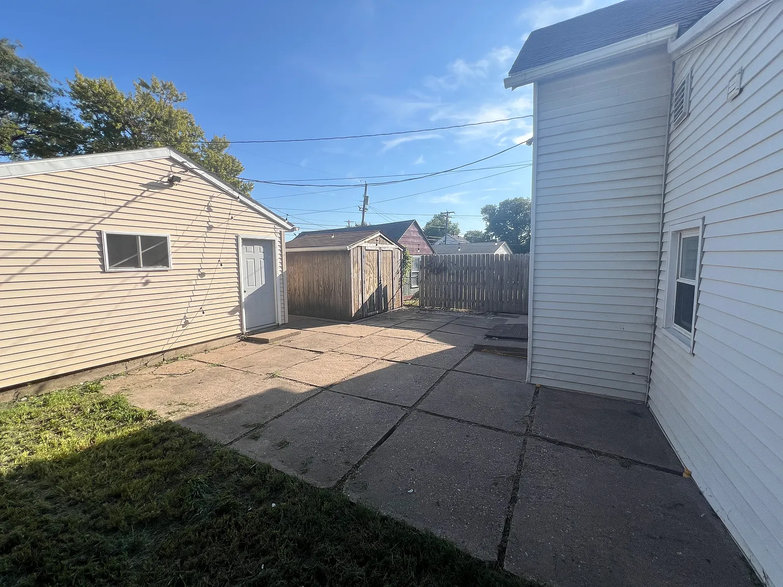 2 bed, 1013 sqft, $1,200 — Photo 2
