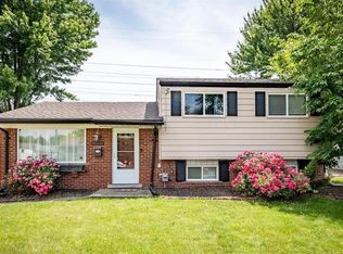 41210 Paign Dr, Sterling Heights, MI 48313
