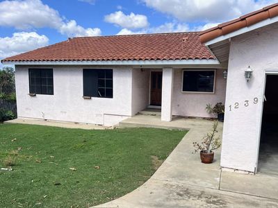 1239 Cypress Dr, Vista, CA, 92084