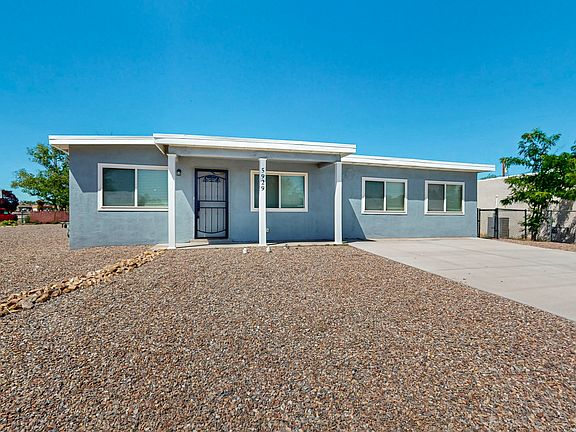 3rd image of 5929 Avenida La Barranca Pl NW