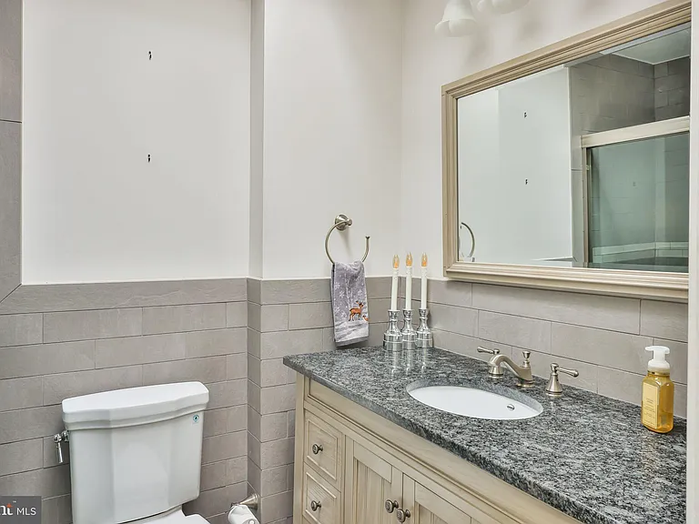 9898 Wistaria St — Photo 14