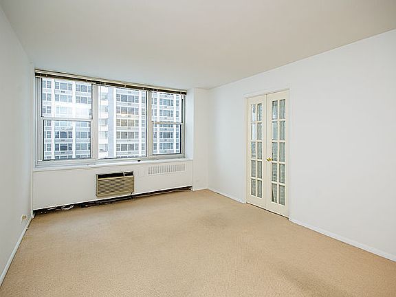 3rd image of 4250 N Marine Dr APT 1123