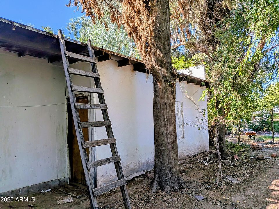 2nd image of 3402 E CAMPBELL Avenue