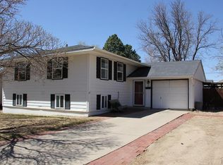 61 Louis Nelson Rd, Pueblo, CO 81001