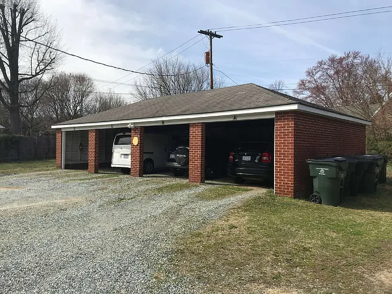 452 Parkview Dr #C — Photo 13