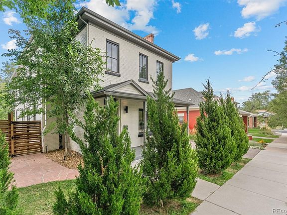 5th image of 2417 W 35th Avenue