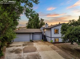 3134 Moonbeam Cir, Colorado Springs, CO 80916