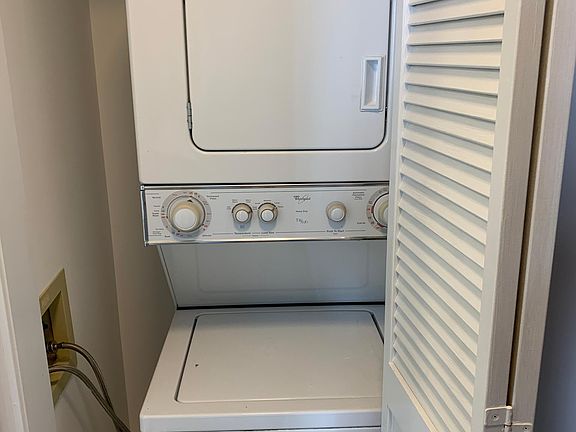 Washer dryer