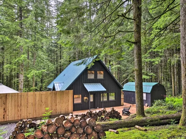 425 SE Red Elder Dr, Corbett, OR 97019