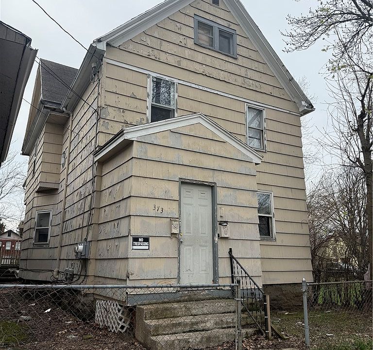 1st image of 373 Verona St