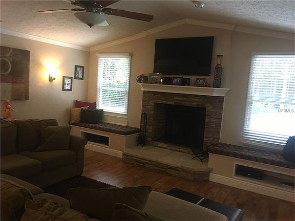 4th image of 16208 Oakmanor Dr