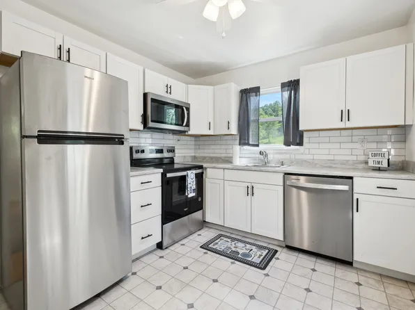 8324 River Road Pike, Nashville, TN 37209