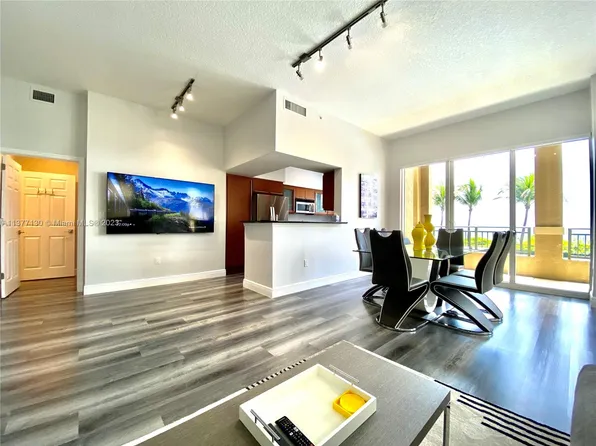 2080 S Ocean Dr APT 111, Hallandale, FL 33009