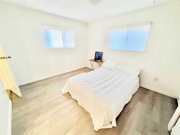 4th image of 2300 13th St N #18
