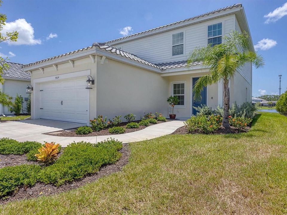 1st image of 9924 Crystal Isle Cir