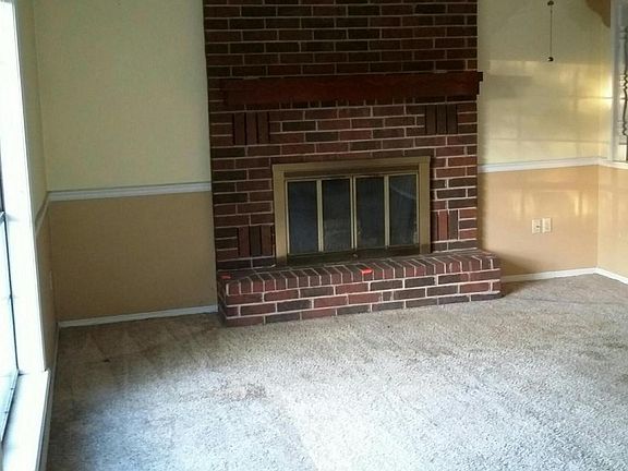4th image of 723 Resimont Dr