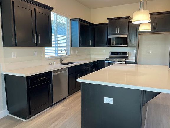 2nd image of 3129 Vaughn Way