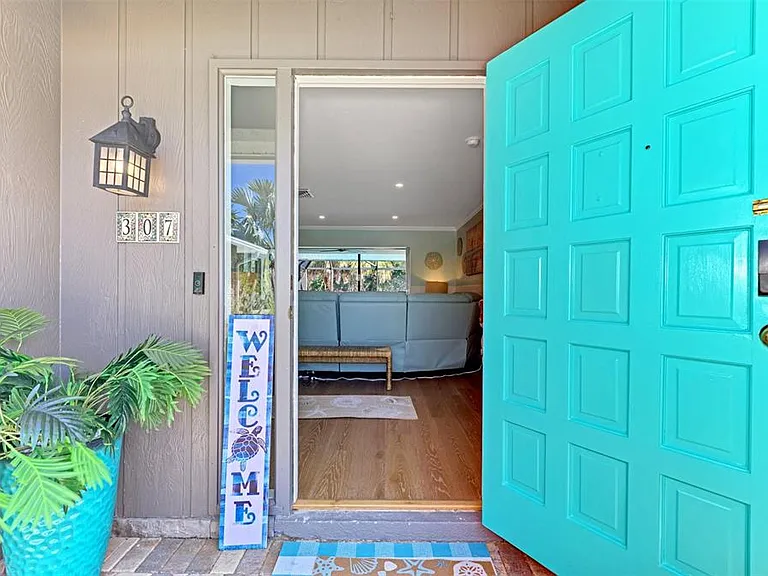 307 Avenida De Paradisio — Photo 8
