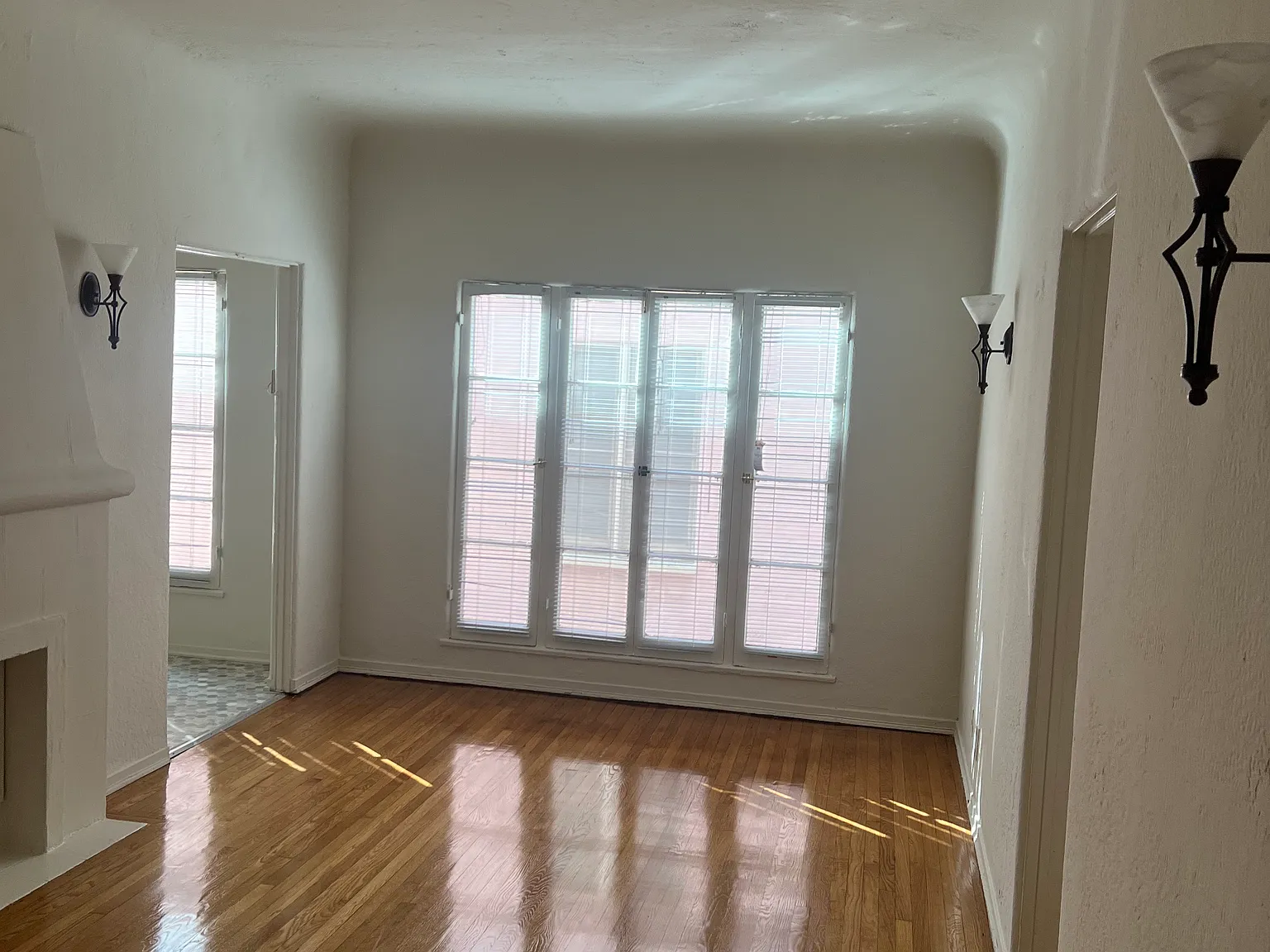 1 bed, 675 sqft, $1,900 — Photo 3