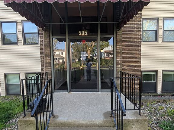 2nd image of 505 S Detroit St APT 4