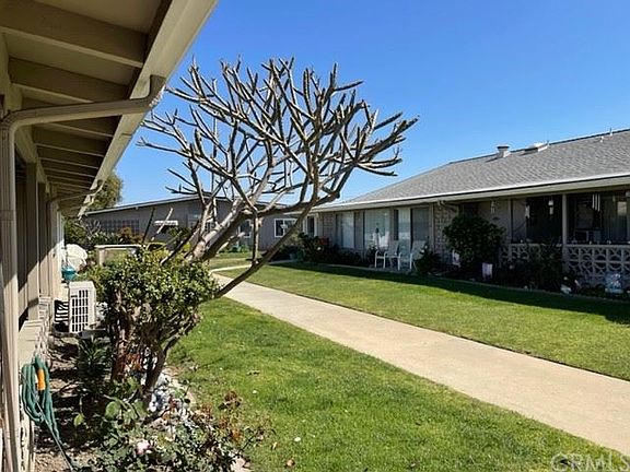4th image of 13421 Danbury Ln #135-B