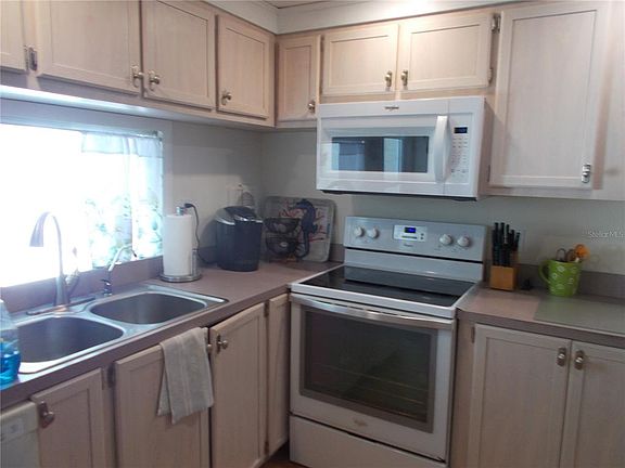 3rd image of 5004 Palena Blvd