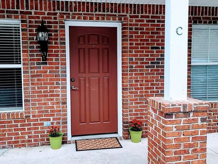 108 Hawkins Rd #C — Photo 2
