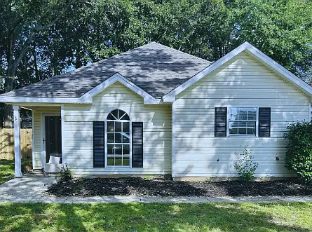 3 bed, 1468 sqft, $1,750 — Photo 1
