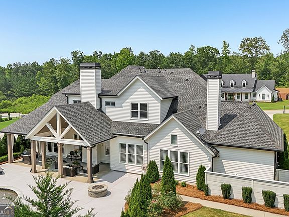 3rd image of 72 Water Stone Dr