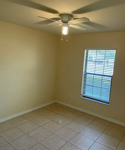 517 SE 5th Pl — Photo 15