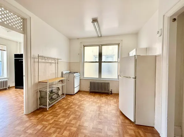 30-84 37th Street image 1 of 7