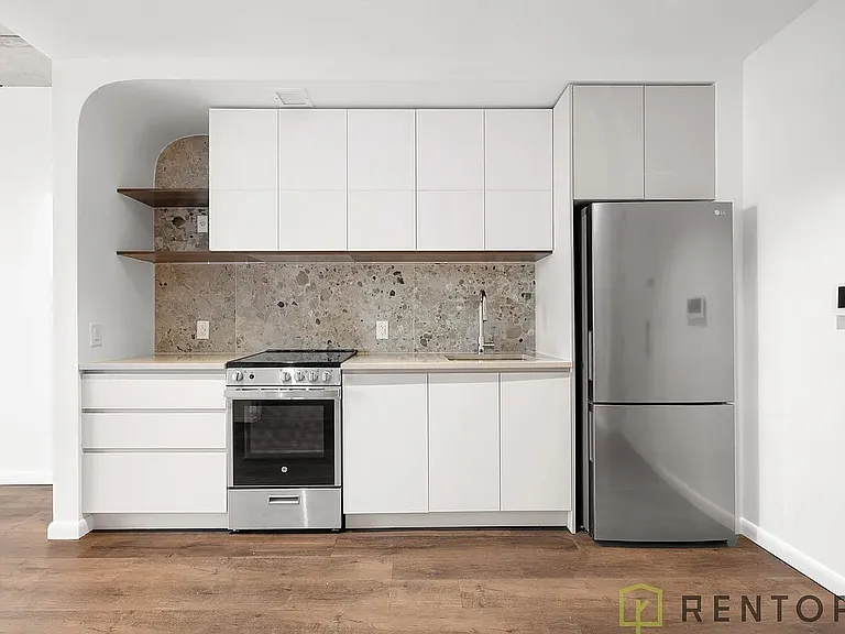 150 Noll St #4N — Photo 3