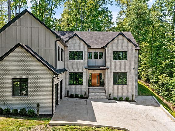 3rd image of 1135 Oak Chase Blvd