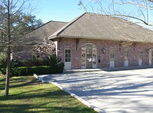 8570 Anselmo Ln, Baton Rouge, LA 70810