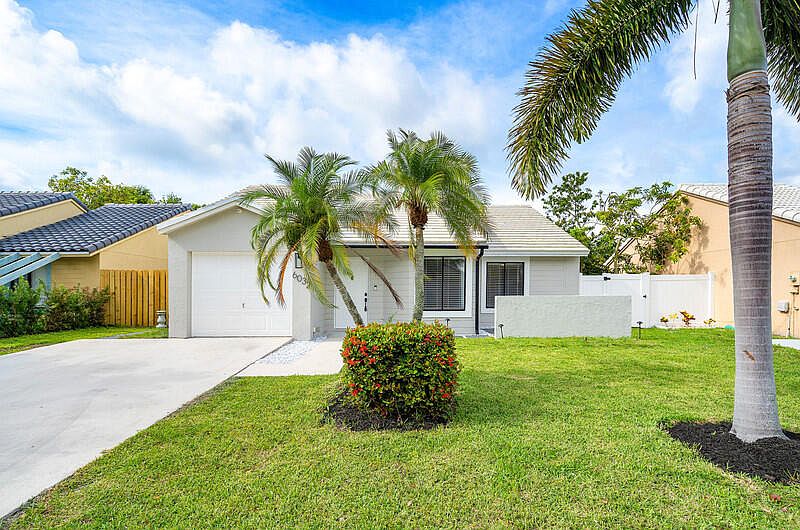 1st image of 6032 Strawberry Lakes Circle