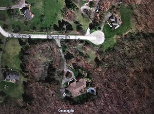 217 Pineview Dr, Wexford, PA 15090