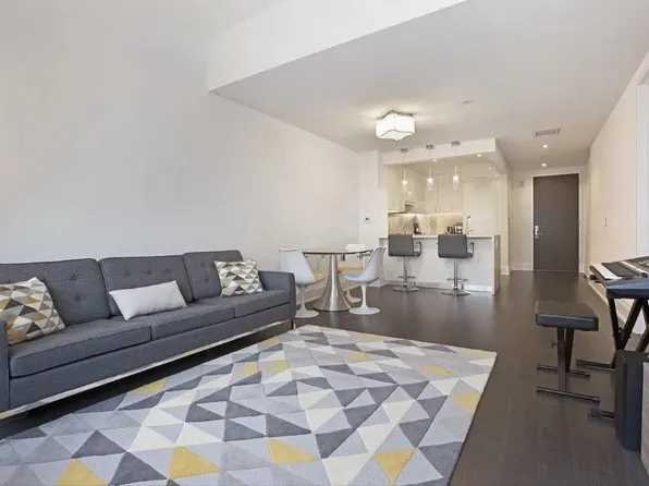 50 Riverside Boulevard image 1 of 20