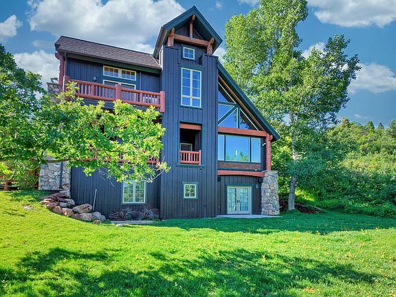 3rd image of 7394 N Buckboard Dr