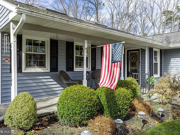 5th image of 102 Nantucket Trl