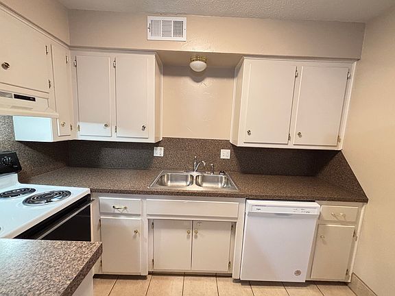 5th image of 828 Park Ave APT 8