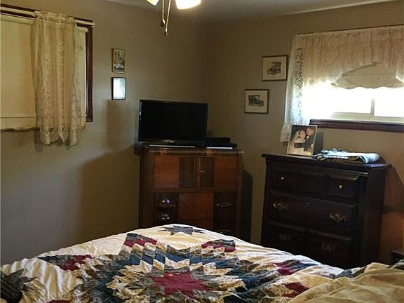4th image of 2303 Chaney Cir