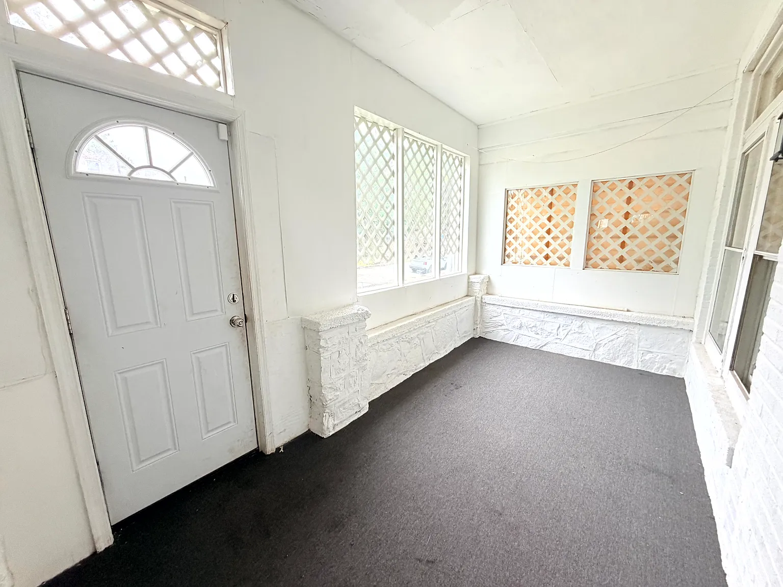 804 Whitmore — Photo 2
