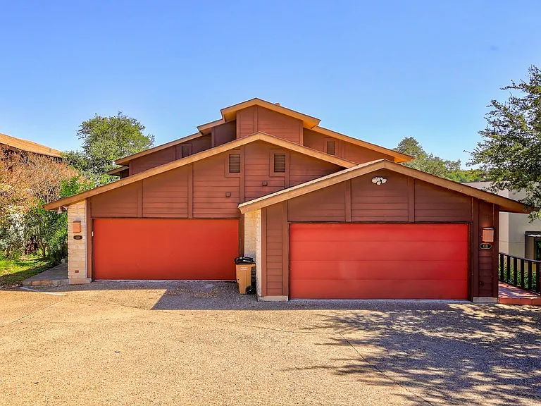 1329 Spyglass Dr — Photo 1
