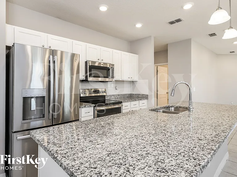 2212 Red Rock Ct — Photo 9