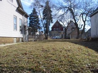 2862 N 29th St, Milwaukee, WI 53210