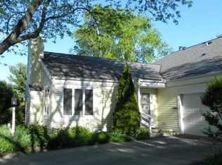 3 Honey Locust Trl, Madison, WI 53717