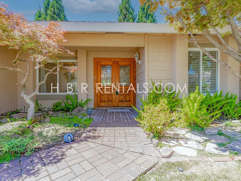 2865 Morgan Dr — Photo 4