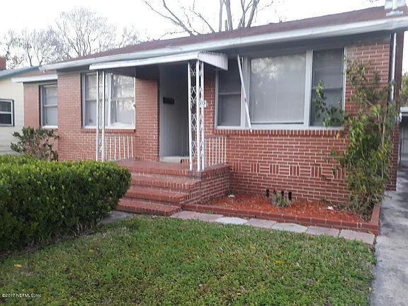 2nd image of 1919 College Cir N