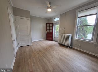 512 Main St APT 1, Riverton, NJ 08077